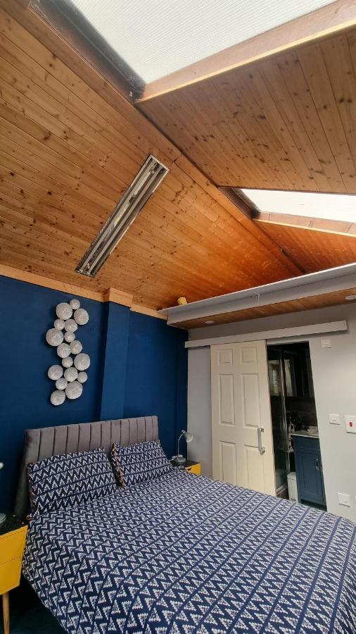 Glebe House, Private Entrance, Free Parking On Drive, Self Check In, Netflix Bed and Breakfast Ashford  Exteriör bild